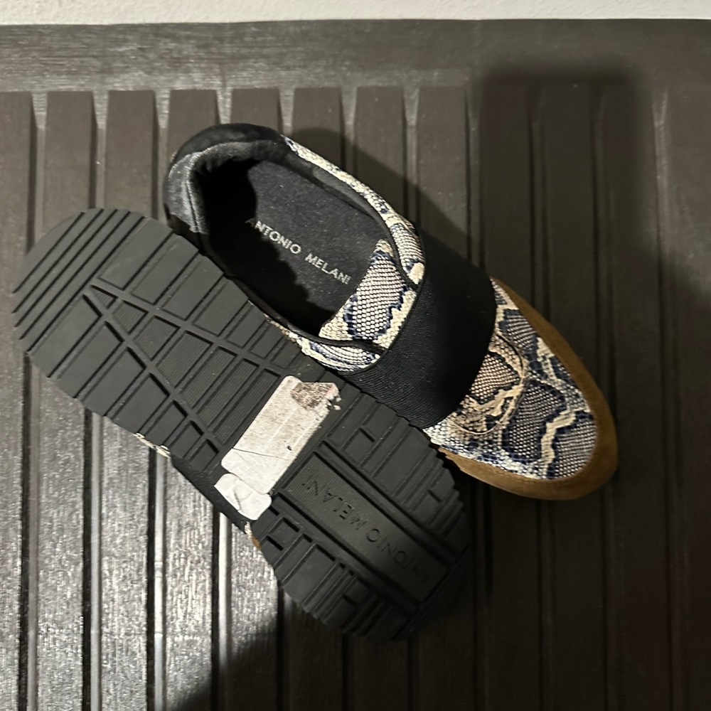 Antonio Melani sneakers. No box Brand new
